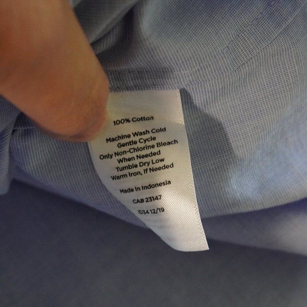Talbots Poplin Split Neck Shirt End on End - Collared V-Neck Cuffed Sleeve - Picture 8 of 8